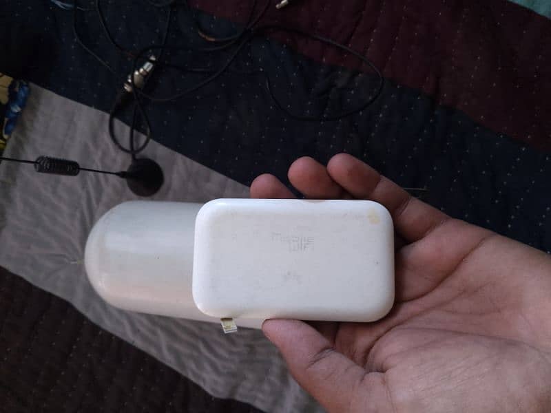 Huawei zong 4g device and antenna 2