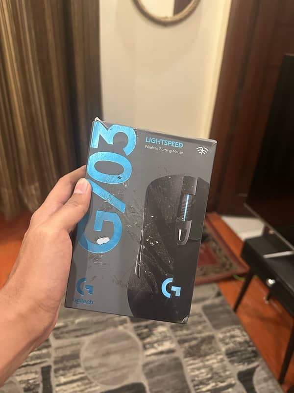 Logitech G703 Wireless gaming mouse 3