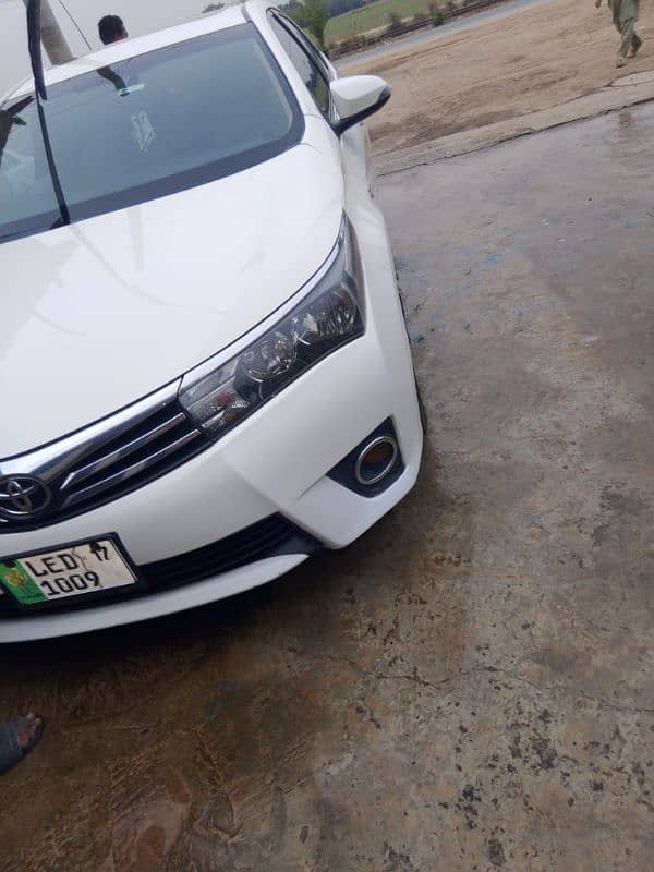 Toyota Altis Grande 2017 10