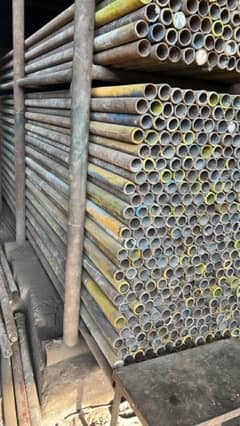 shuttering pipes pleats clumps