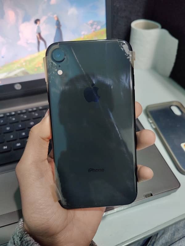 Iphone XR 64GB JV . Whatsapp Ur Call (03039917100) 2