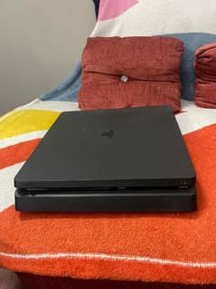 PS4 Slim