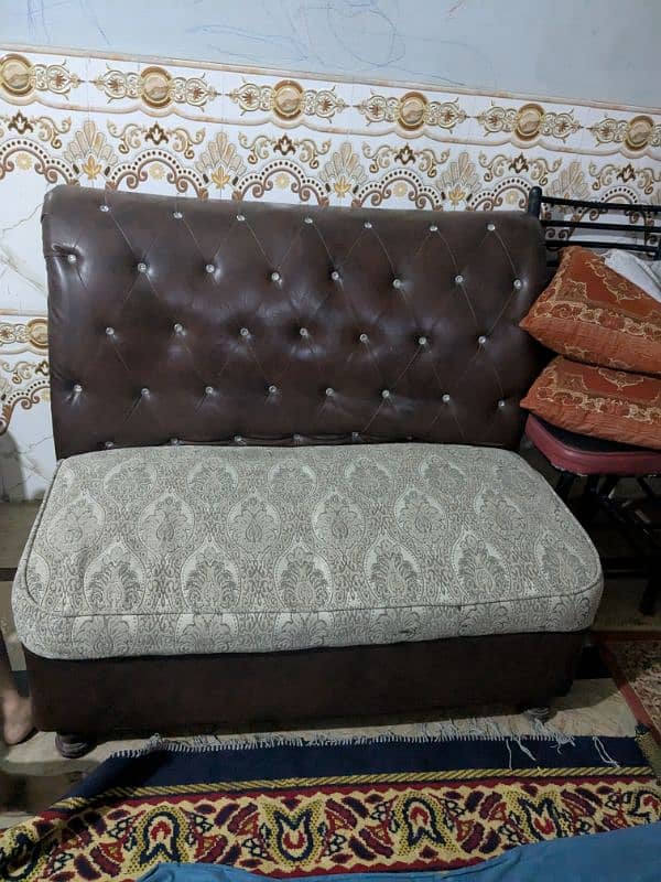 sofa two seater 4