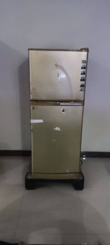 FRIDGE FOR SALE DAWLANCE 9144WBD 0