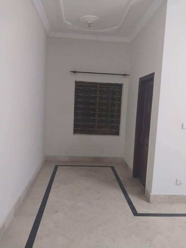 Upper Portion For Rent In G-13 (10 Marl A) 6