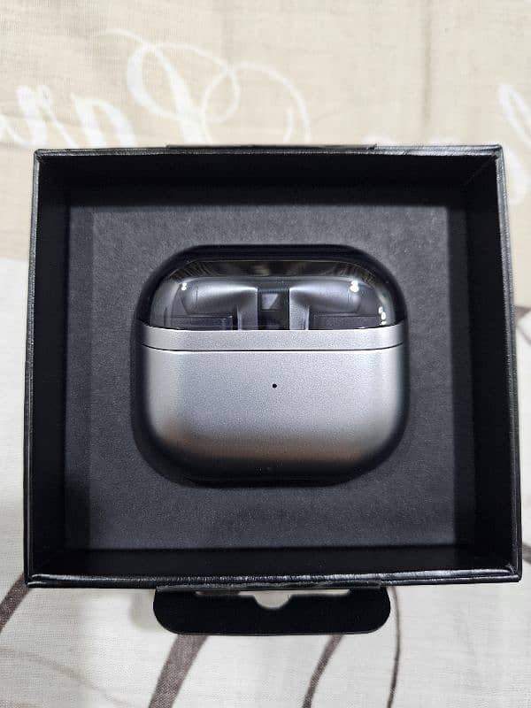 Samsung Galaxy Buds 3 pro 1