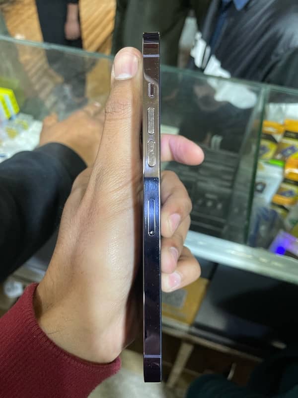 Iphone 14 pro max (128gb) 4