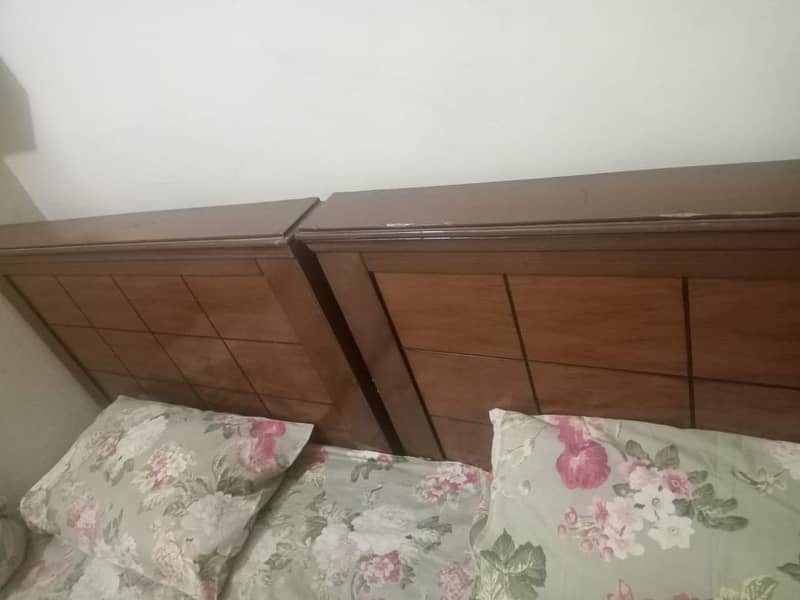 Good condition bed 0