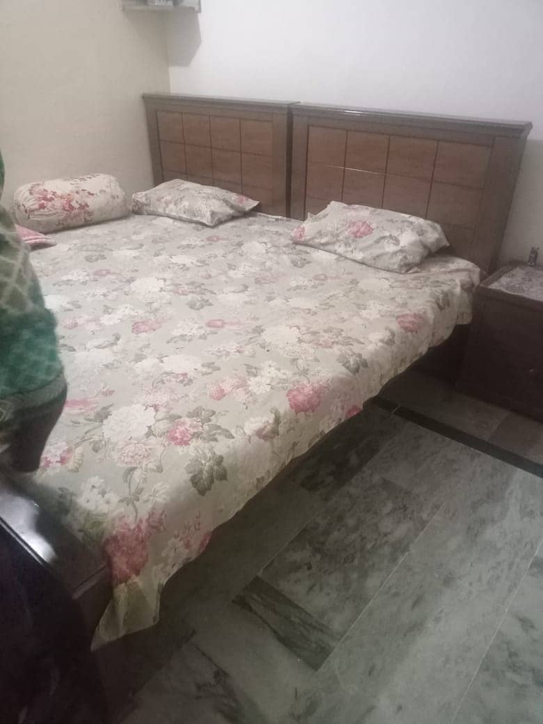 Good condition bed 2