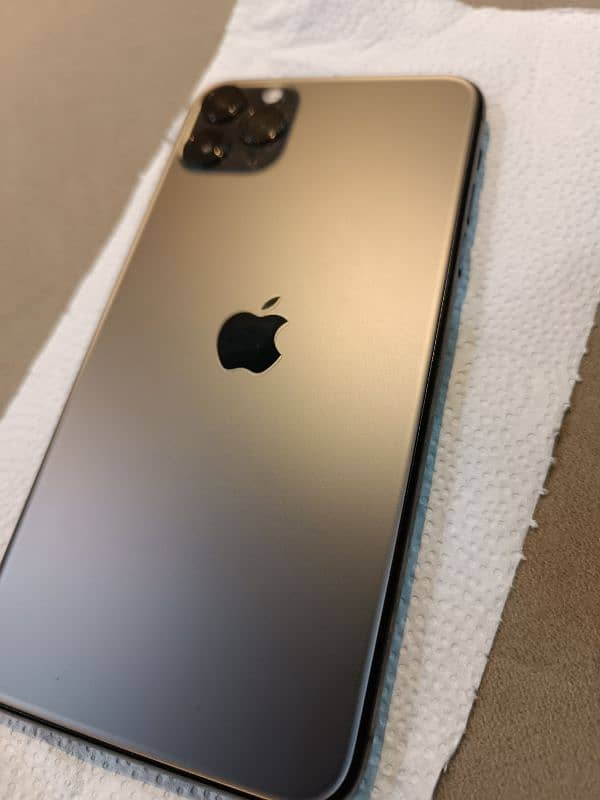 iphone 11 pro bax Pta approved. 0