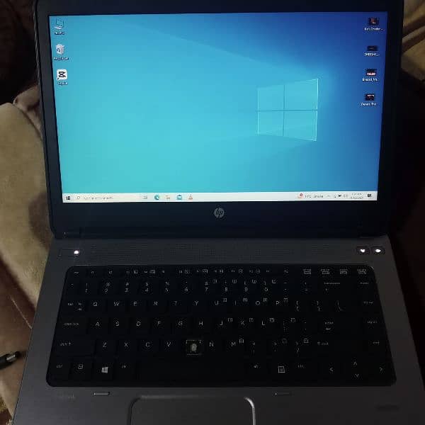 Hp laptop 8GB SSD 256Gb 1