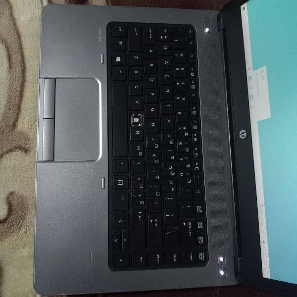 Hp laptop 8GB SSD 256Gb 3