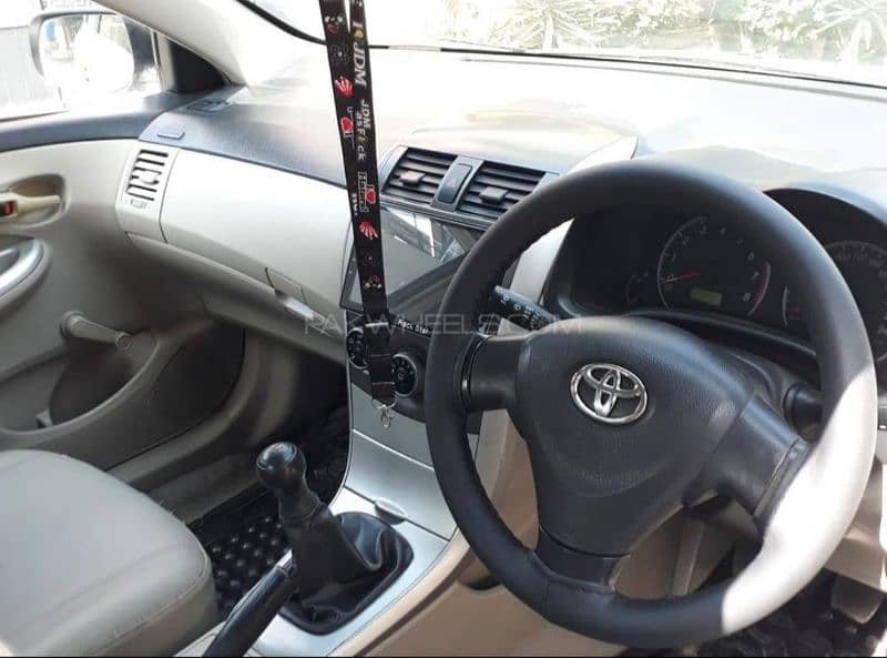 Toyota Corolla XLI 2013 5