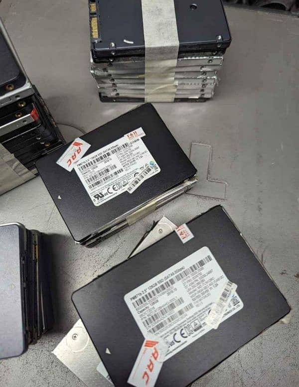 128GB, 200GB, 256GB, 300GB & 512GB 2.5" SATA SSD (Used & New Stock) 4