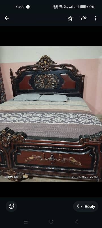 bed side table and dressing table 3