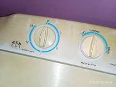 Toyo washing machine twin tub model number: twm5000