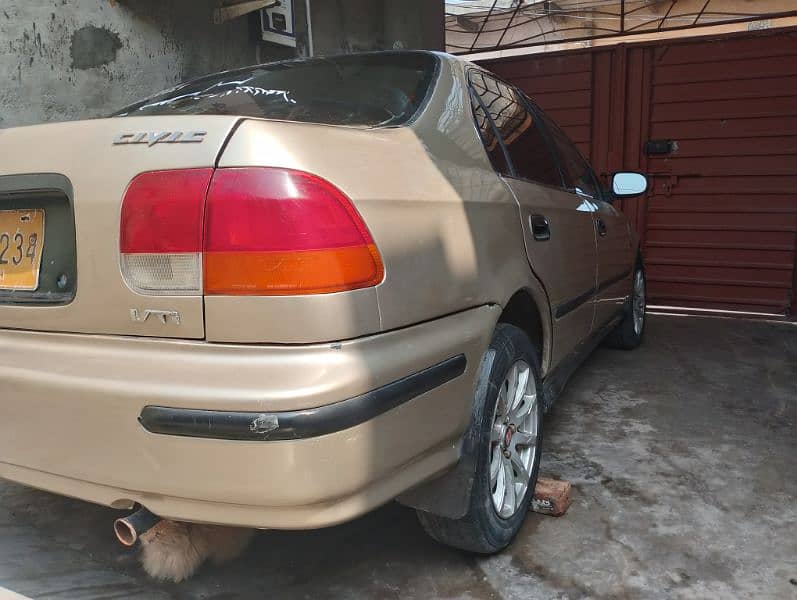 Honda Civic EXi 1997 9