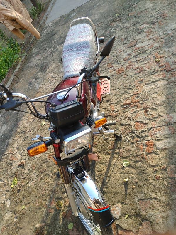 Honda CD70 3