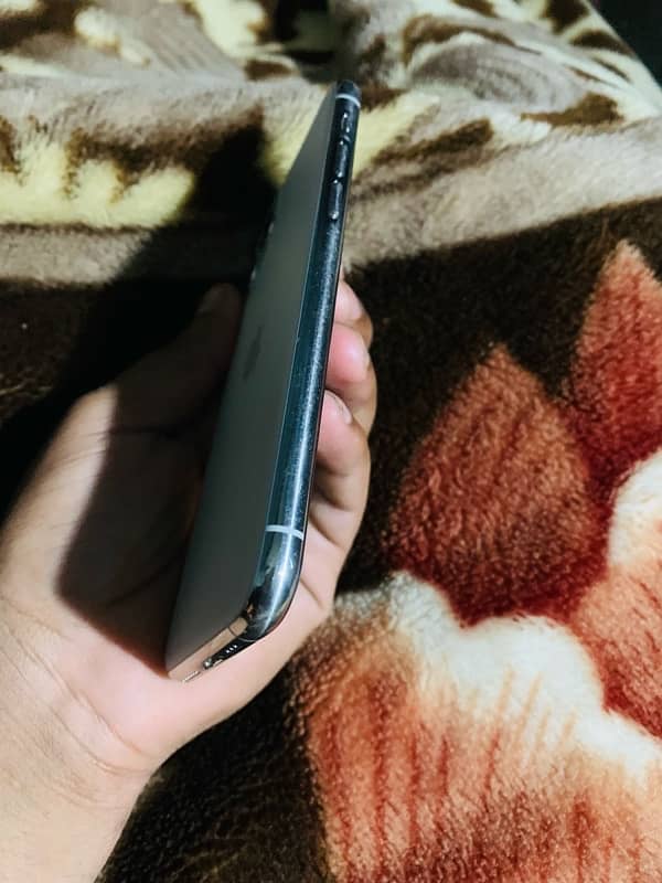 i phone 11 pro 256gb factory 4