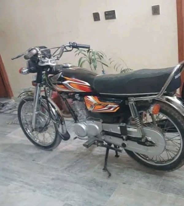 Honda 125 2022 Model Genuine Condition Lahore Registered (03126068910) 1