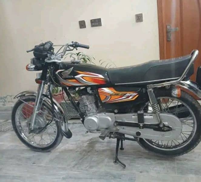 Honda 125 2022 Model Genuine Condition Lahore Registered (03126068910) 2