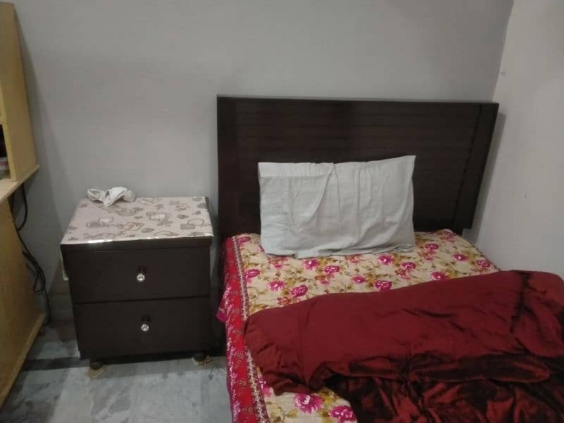 wooden single bed  for sale 0