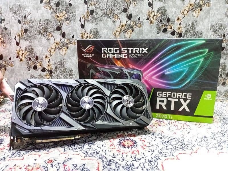 Asus Rog Strix RTX 3070 Ti OC 1