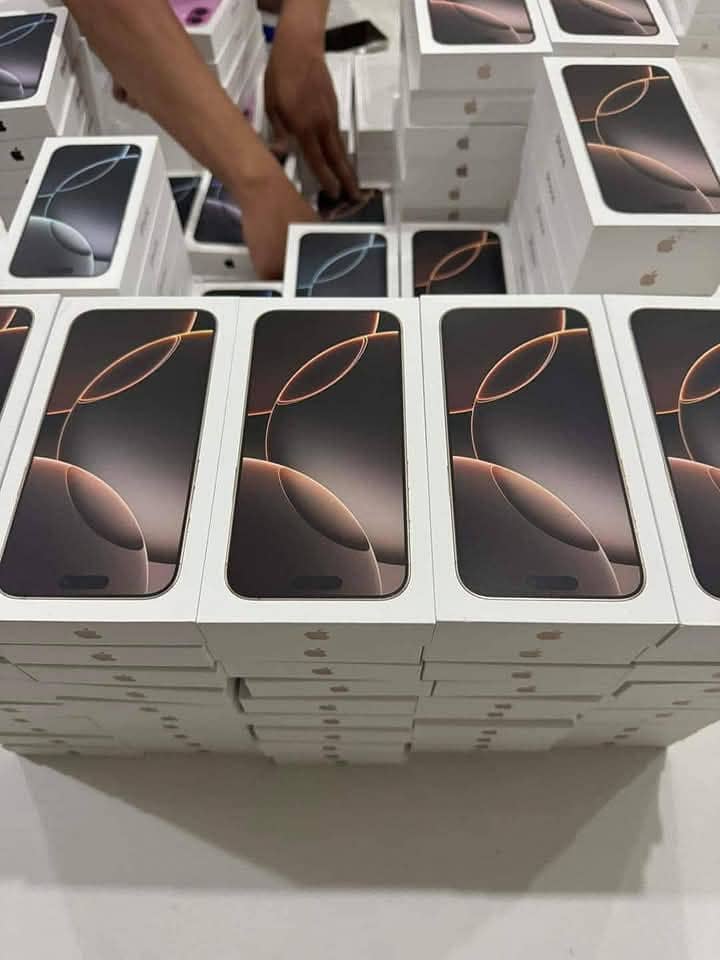 i Phone 8plus, 11,12,13,14,15 pro max on instalment Whatsap 3062623924 10