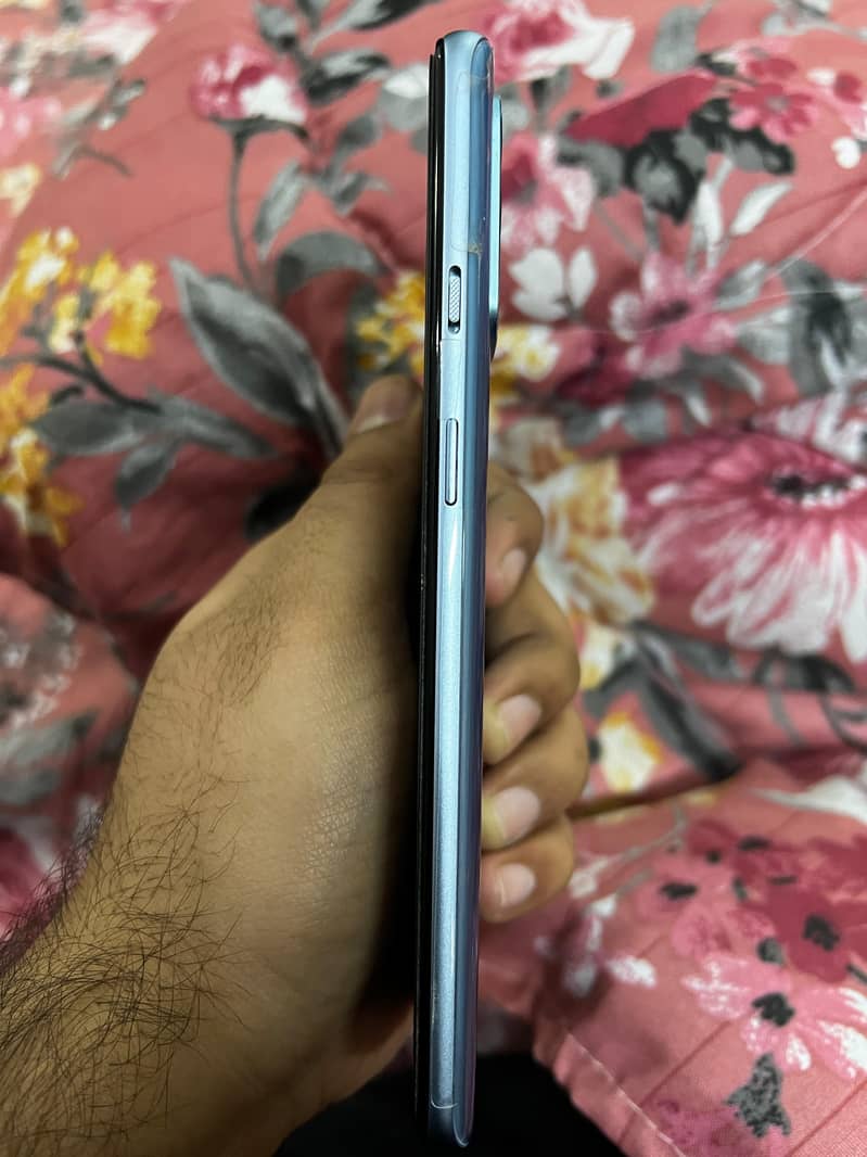 One Plus 9R 8/256GB PTA 4