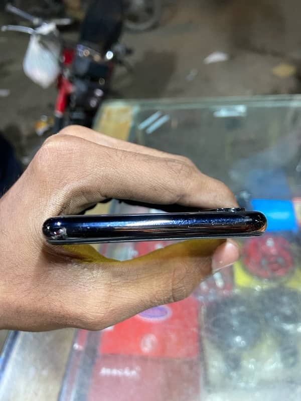 03255715295 iphone x 2