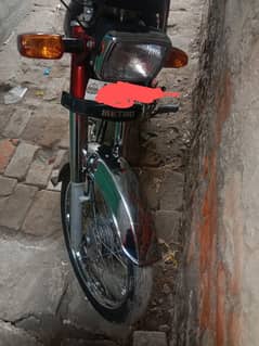 CD 70 metro bike all ok ha koi masla ni ha just buy and drive