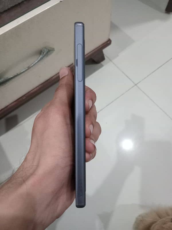 Sony Xperia Z5 in mint condition for sale 2