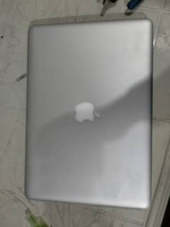 MACBOOK PRO 2012 CORE i5 13 inch Genuine