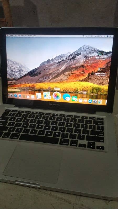 MACBOOK PRO 2012 CORE i5 13 inch Genuine 2