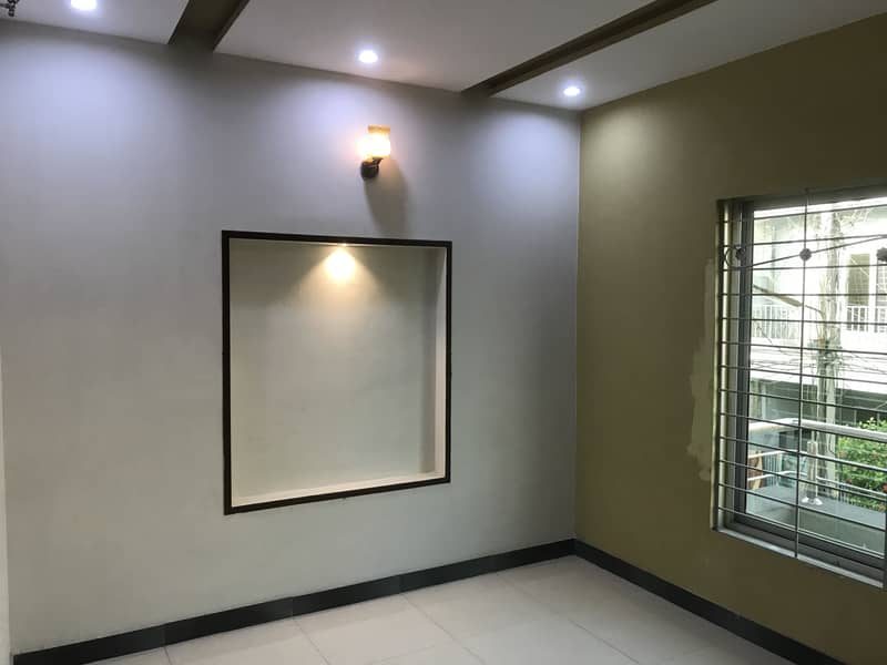 5 Marla Good Condition House For Rent In Dha 11 9