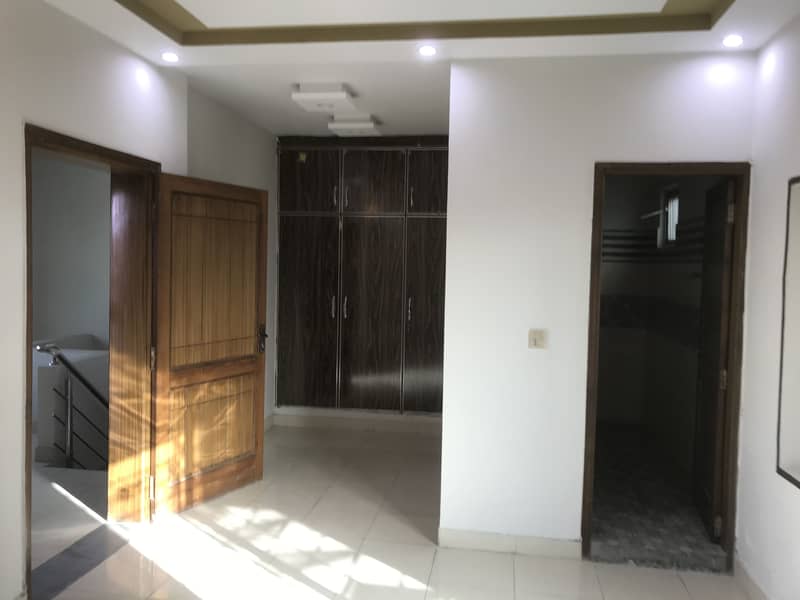 5 Marla Good Condition House For Rent In Dha 11 12