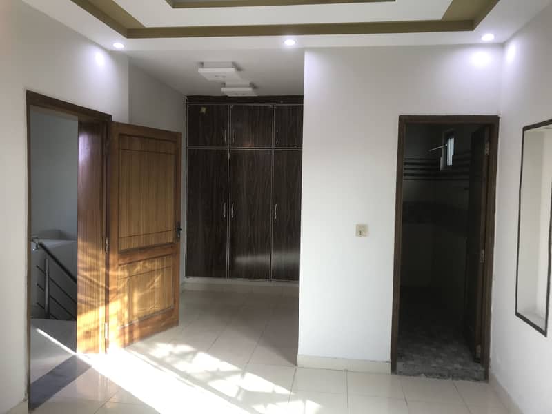 5 Marla Good Condition House For Rent In Dha 11 22