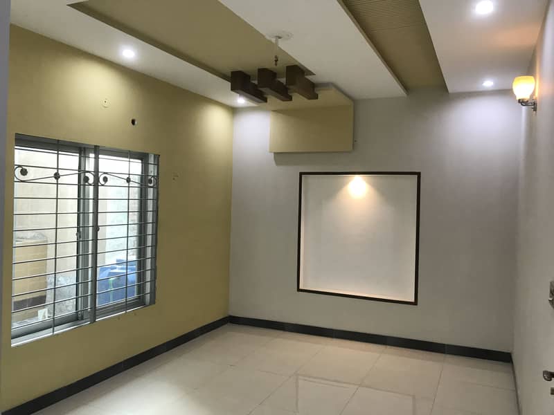 5 Marla Good Condition House For Rent In Dha 11 27