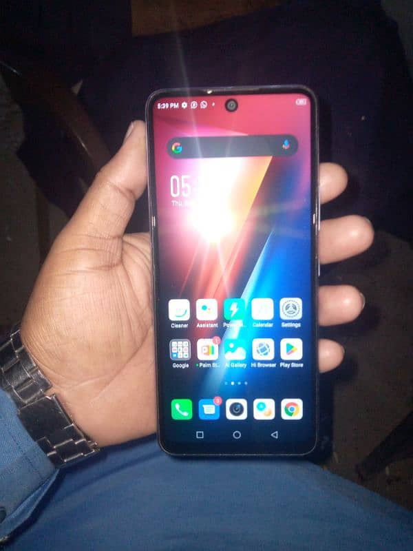 infinix hot 11 s. 4+2.128 gb 1