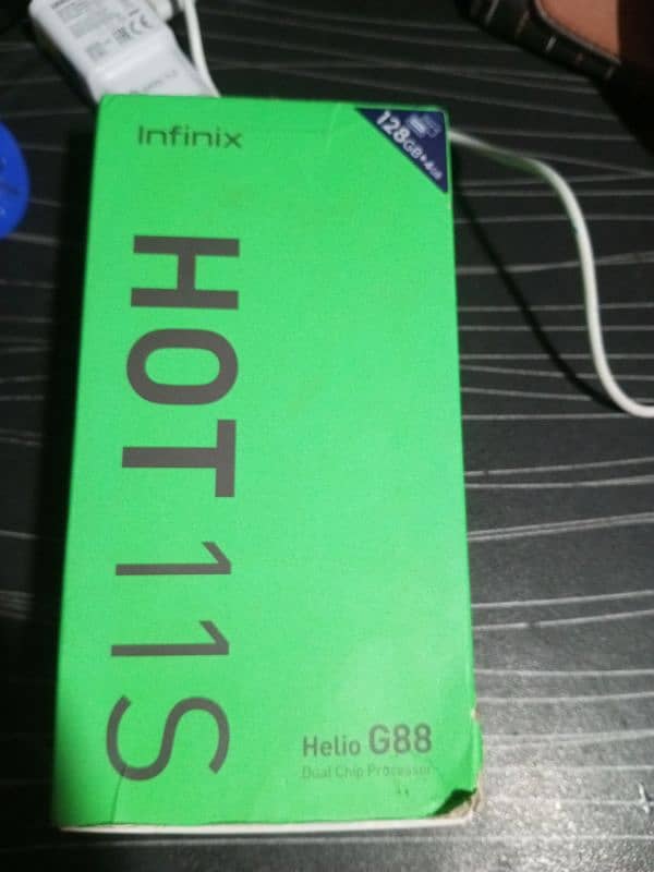 infinix hot 11 s. 4+2.128 gb 2