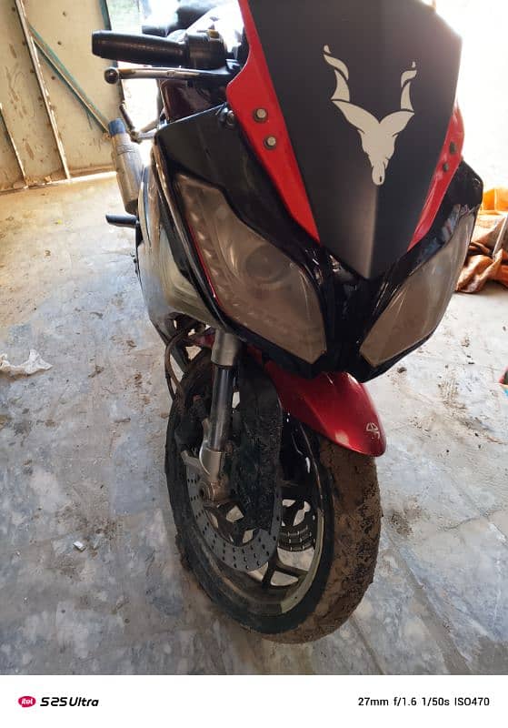 Kawasaki Ninja 2017 model in very good condition 2