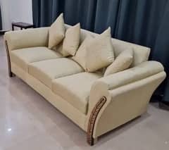 Iconic 6 seater sofa for urgent sale