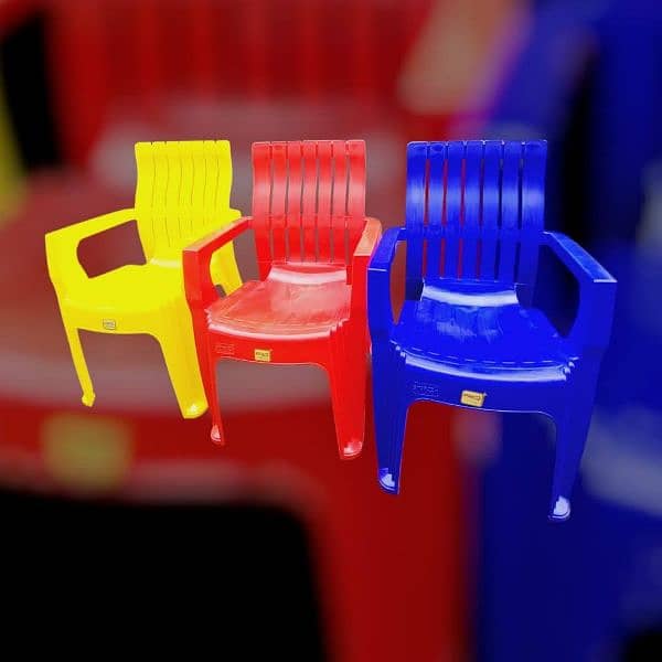 Full plastic chair 3