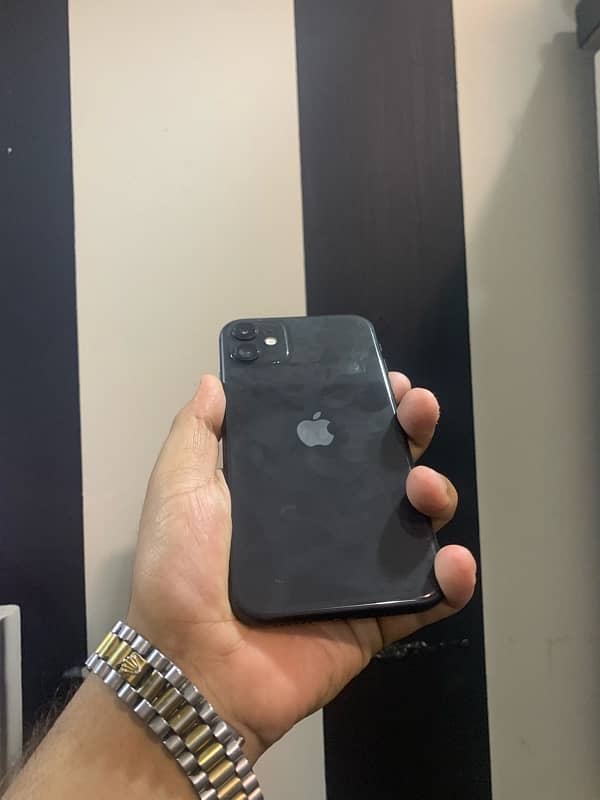 IPHONE 11 64GB PTA APPROVED 1