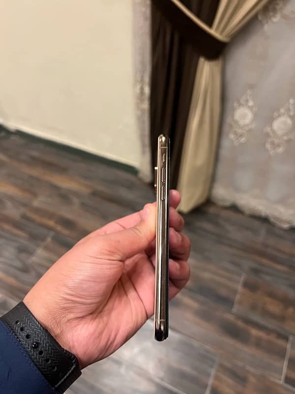 APPLE IPHONE XS 3