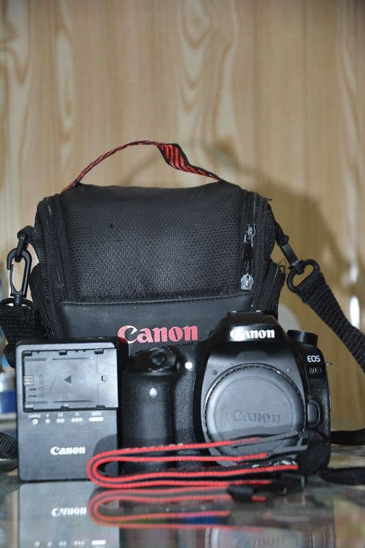 Canon 80d only body 10/10 condition available 0