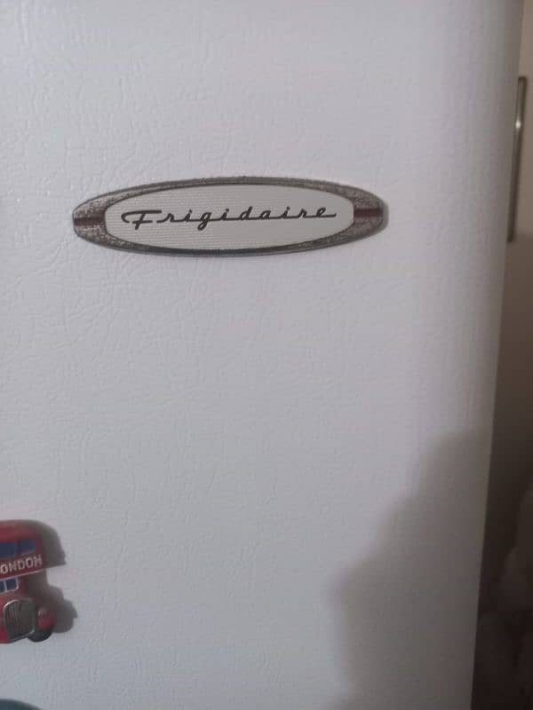 Frigidaire Large Refrigerator – Made in USA – Excellent Condition 1