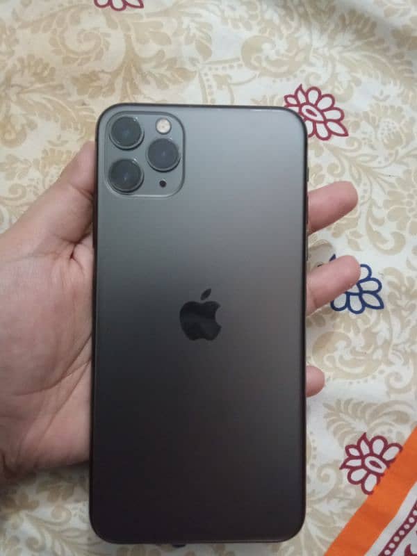 iphone 11 pro max 3