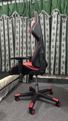 Global Razer Gaming Chair - Black & Red