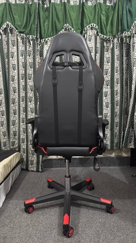 Global Razer Gaming Chair - Black & Red 2